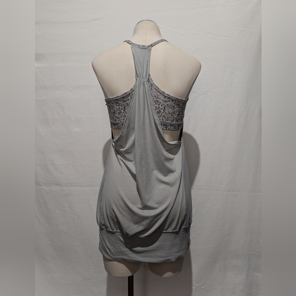 Lululemon No Limits Tank- Silver Spoon - Picture 2 of 5